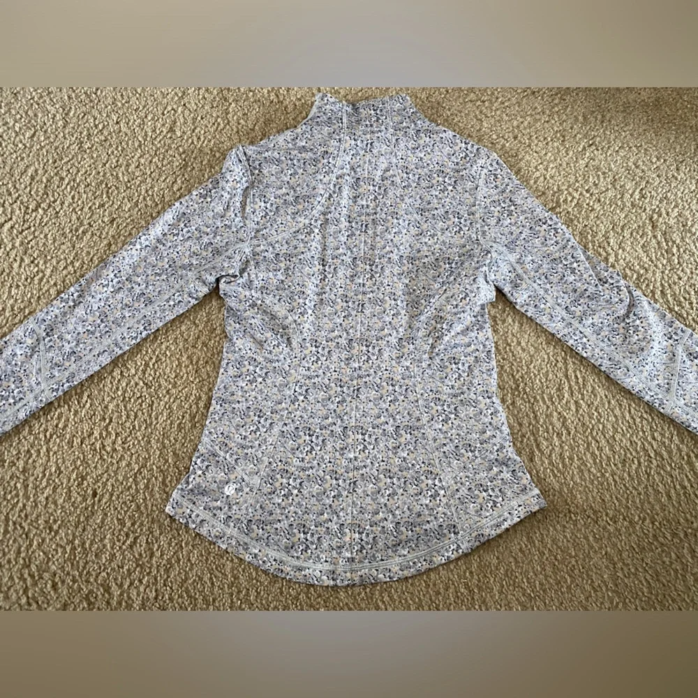 Lululemon Forme Jacket *Cuffins Petite Fleur Silver Spoon